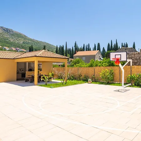 Villa Marlea *